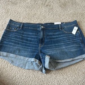 Old Navy | Jean Shorts | Mid-Rise Boyfriend | 22